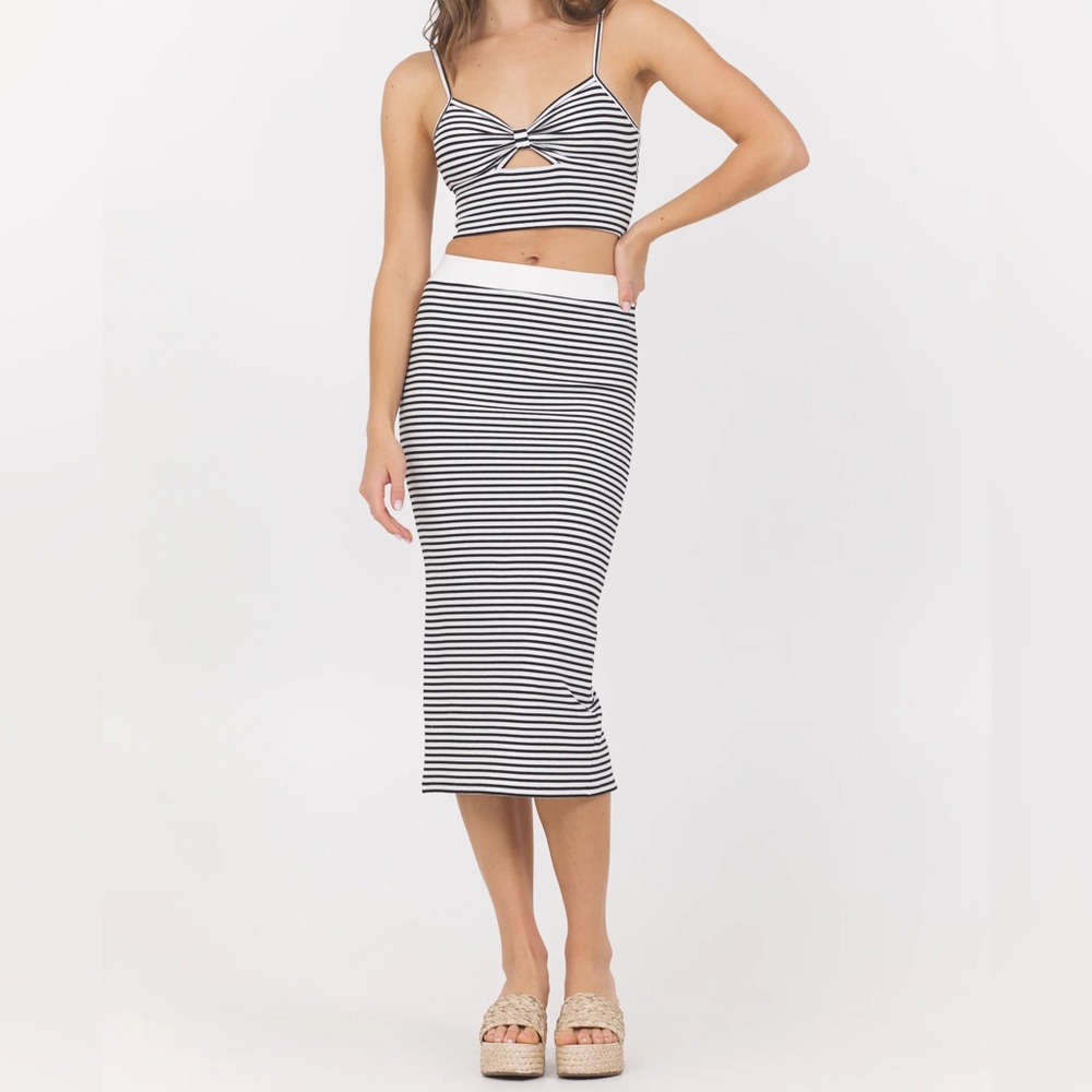 NWT Vintage Havana Black and White Striped Midi Skirt Stretch Knit Size S Small